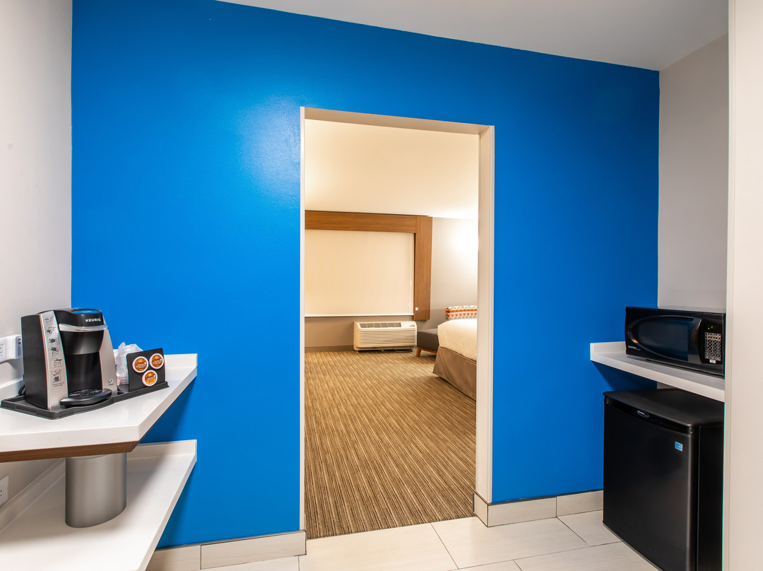 Holiday Inn Express & Suites Greenville S - Piedmont By IHG主图