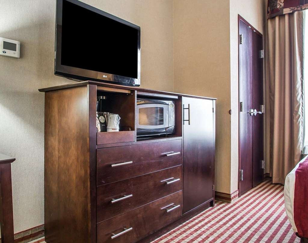 特洛伊凯富套房酒店主图