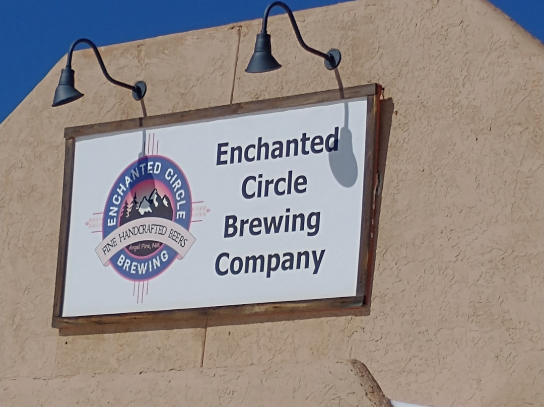 Enchanted Circle Brewing景点图片