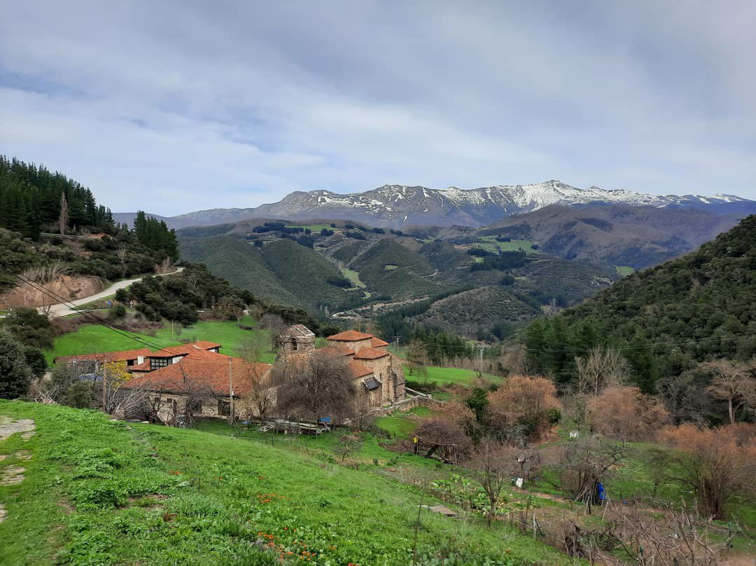 Iglesia Santa Maria de Piasca景点图片