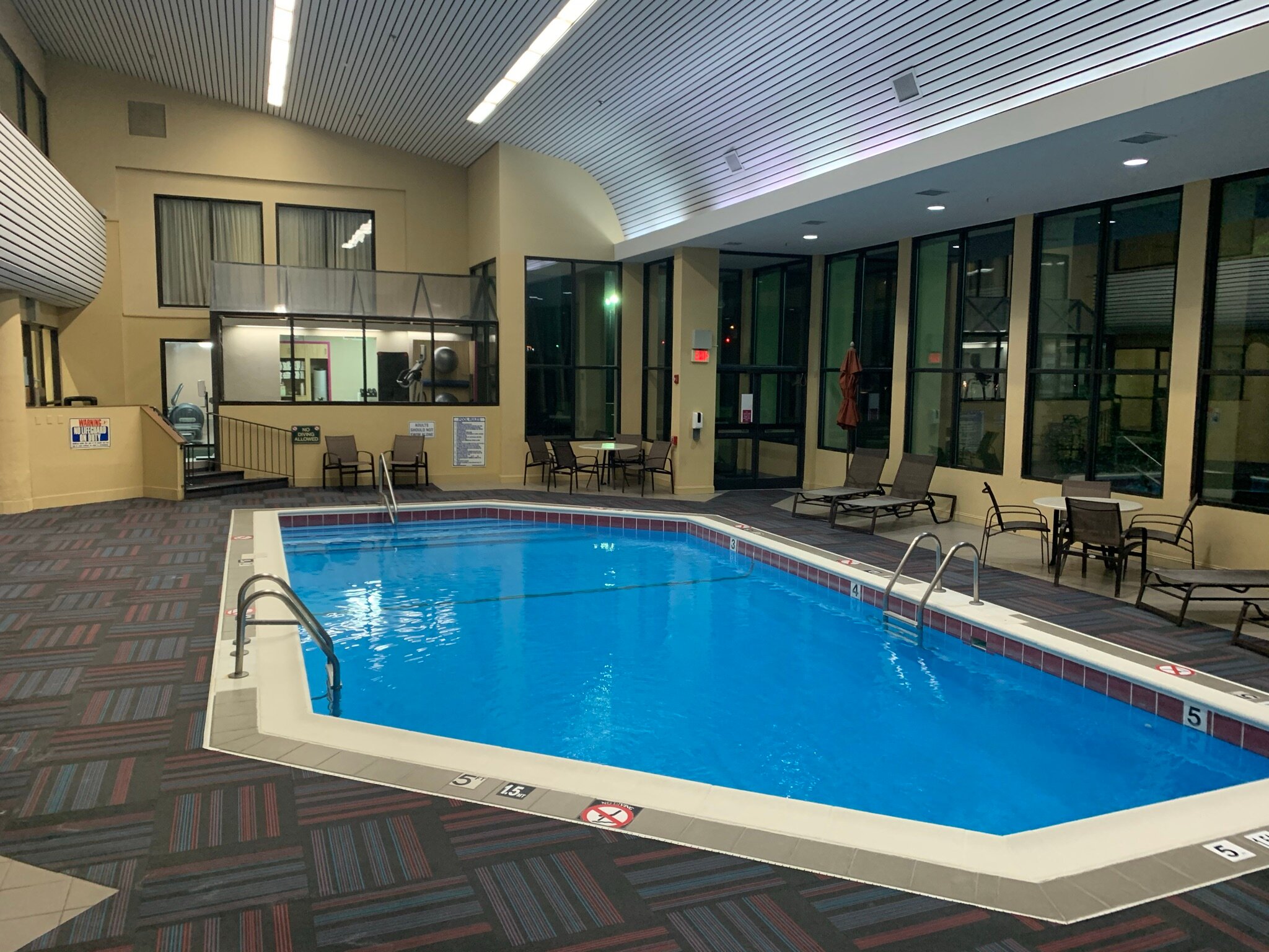 Crowne Plaza Hickory By IHG-泳池