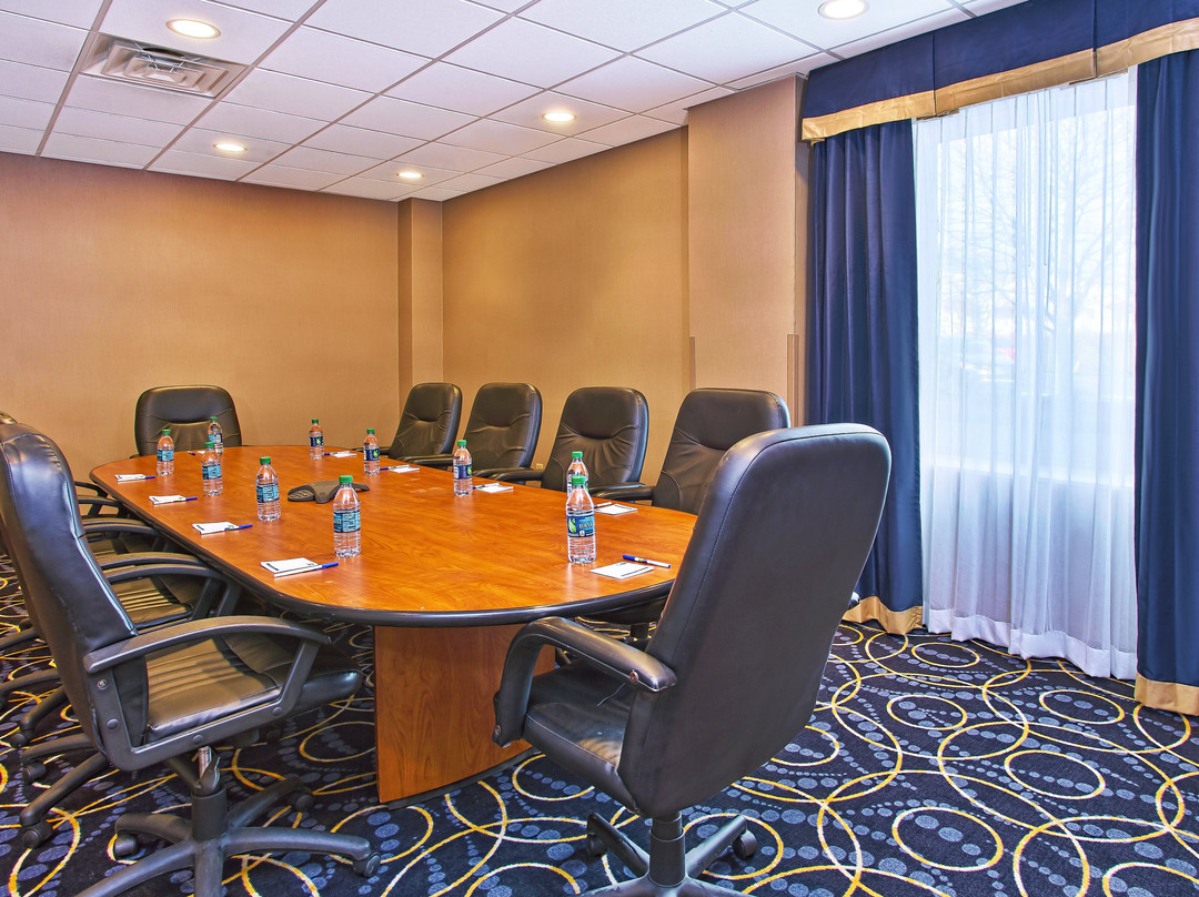 Holiday Inn Express & Suites Pittsburgh West Mifflin By IHG主图