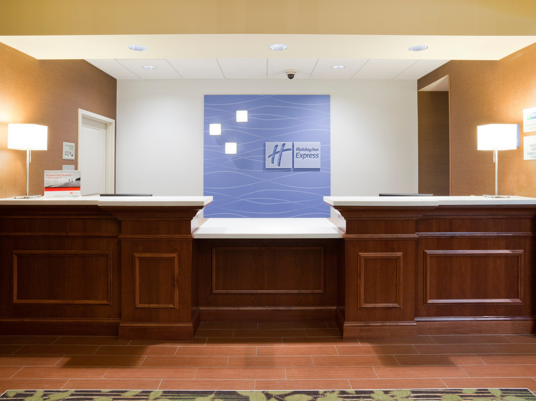 Holiday Inn Express & Suites Willmar By IHG主图