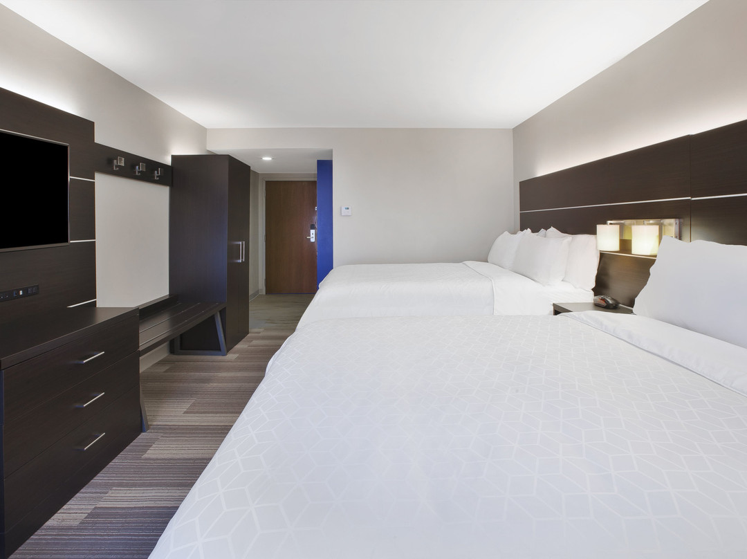 Holiday Inn Express Tiffin by IHG主图