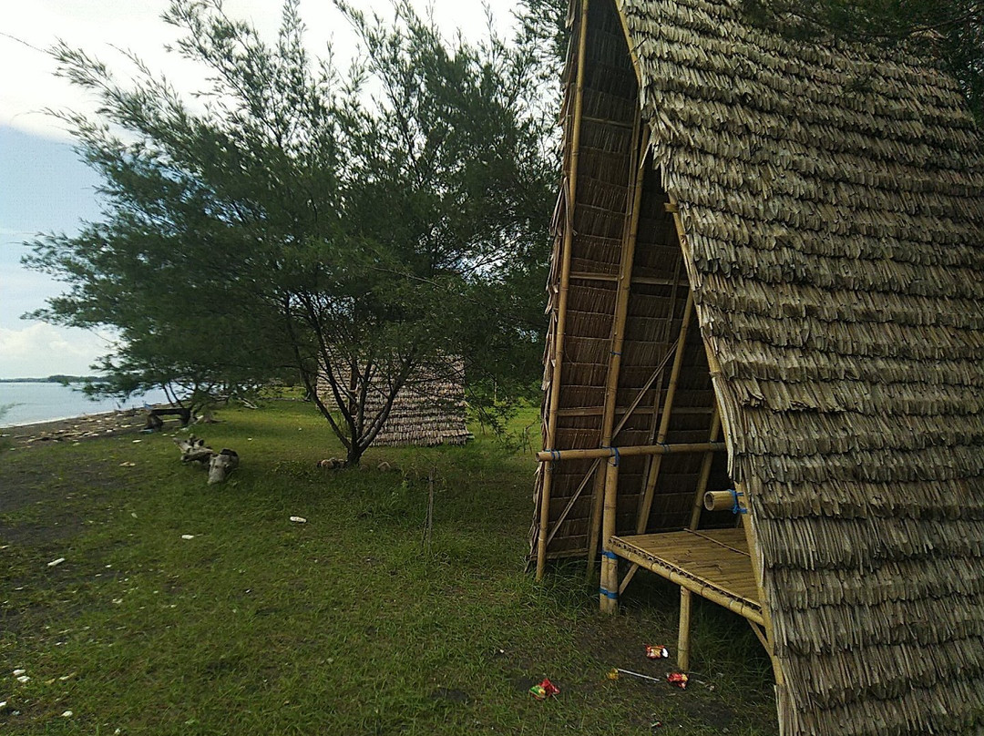 Pantai Kedung Derus-Krajan必去景点