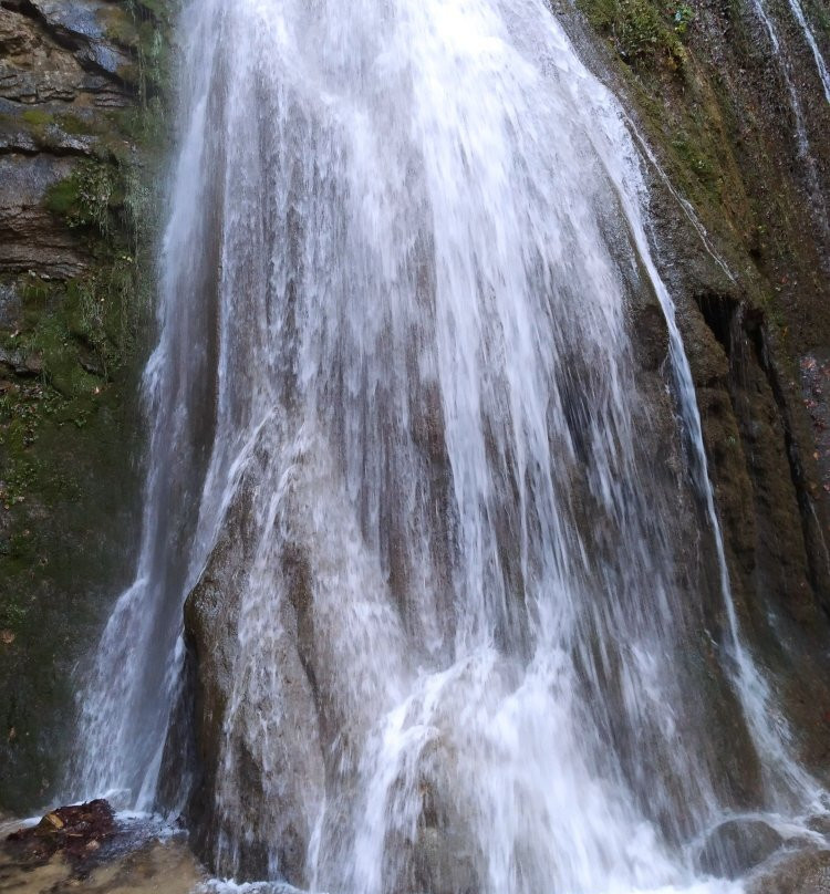 Cascade de Môtiers-Motiers必去景点
