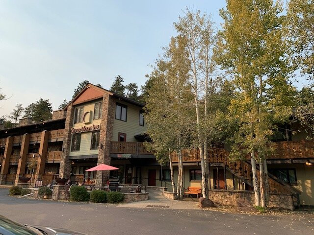 Silver Moon Inn主图