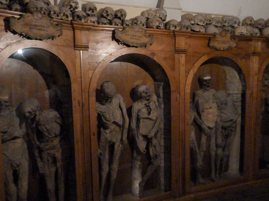 Chiesa dei Morti-Urbania必去景点