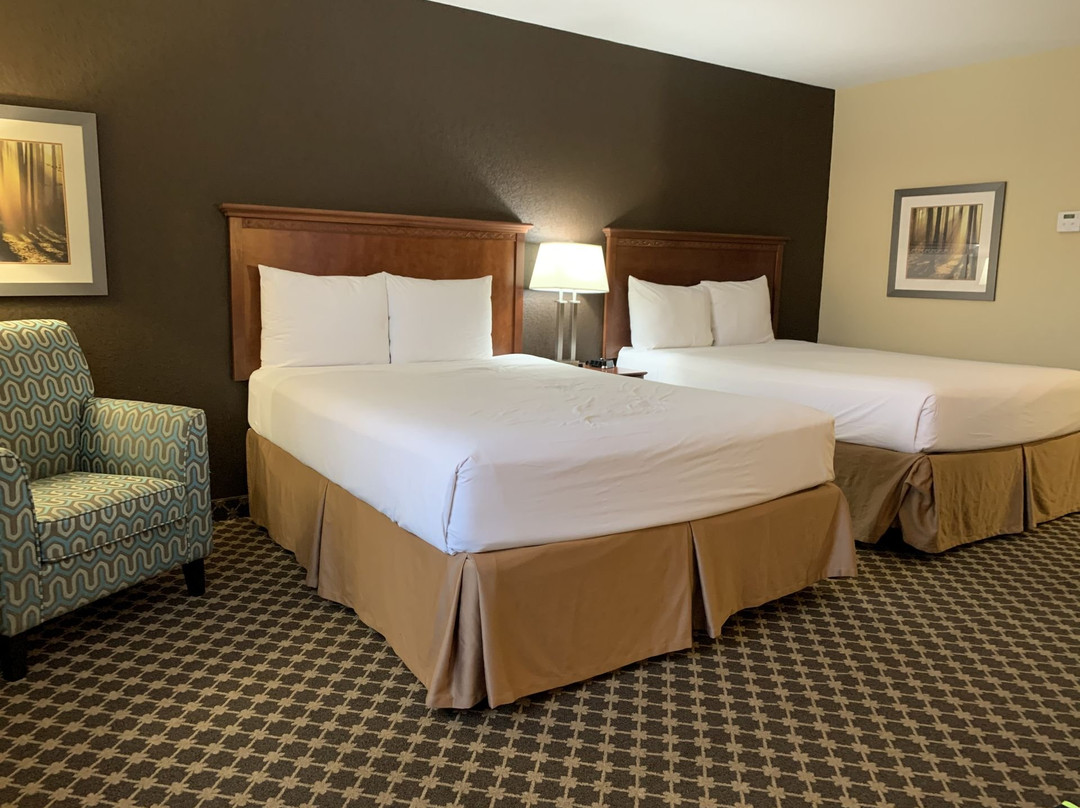 Best Western Strathmore Inn主图