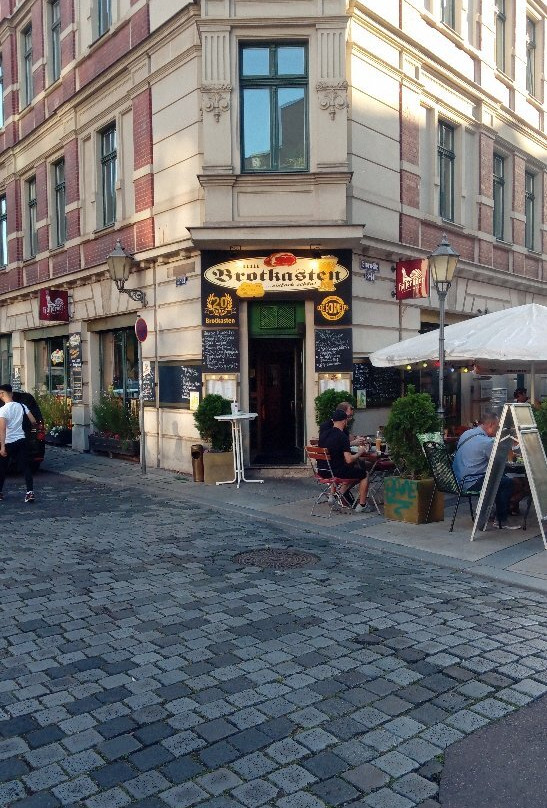 Zum Brotkasten