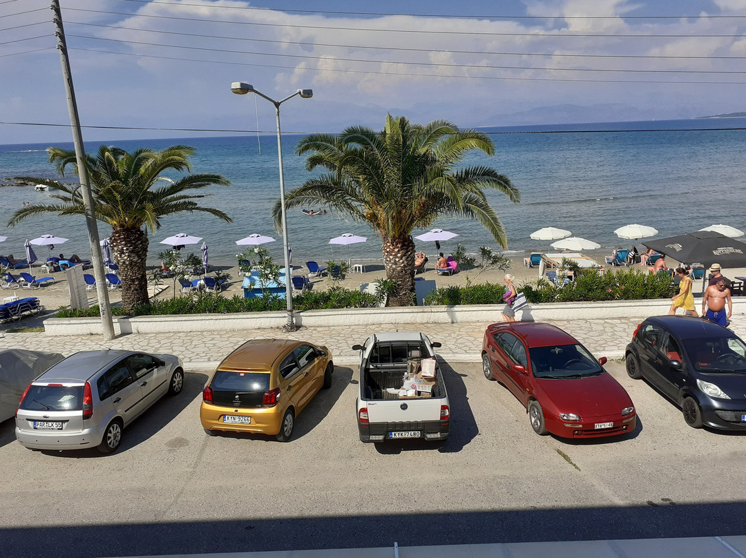 Aphrodite Beachfront Hotel主图