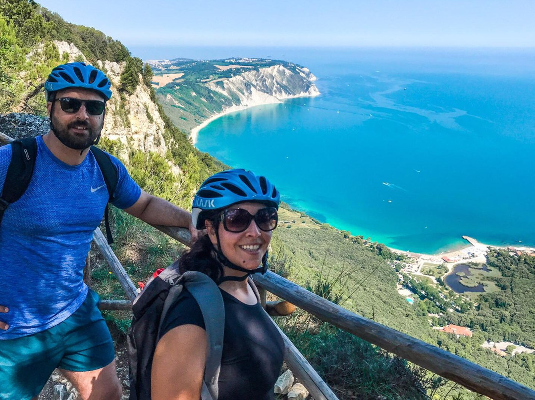 Conero by Bike - Bike Tours-Sirolo必去景点