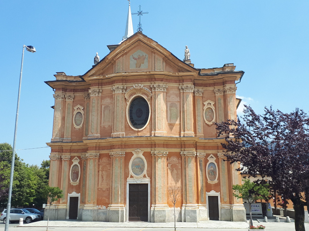 Chiesa Santa Maria-Paesana必去景点