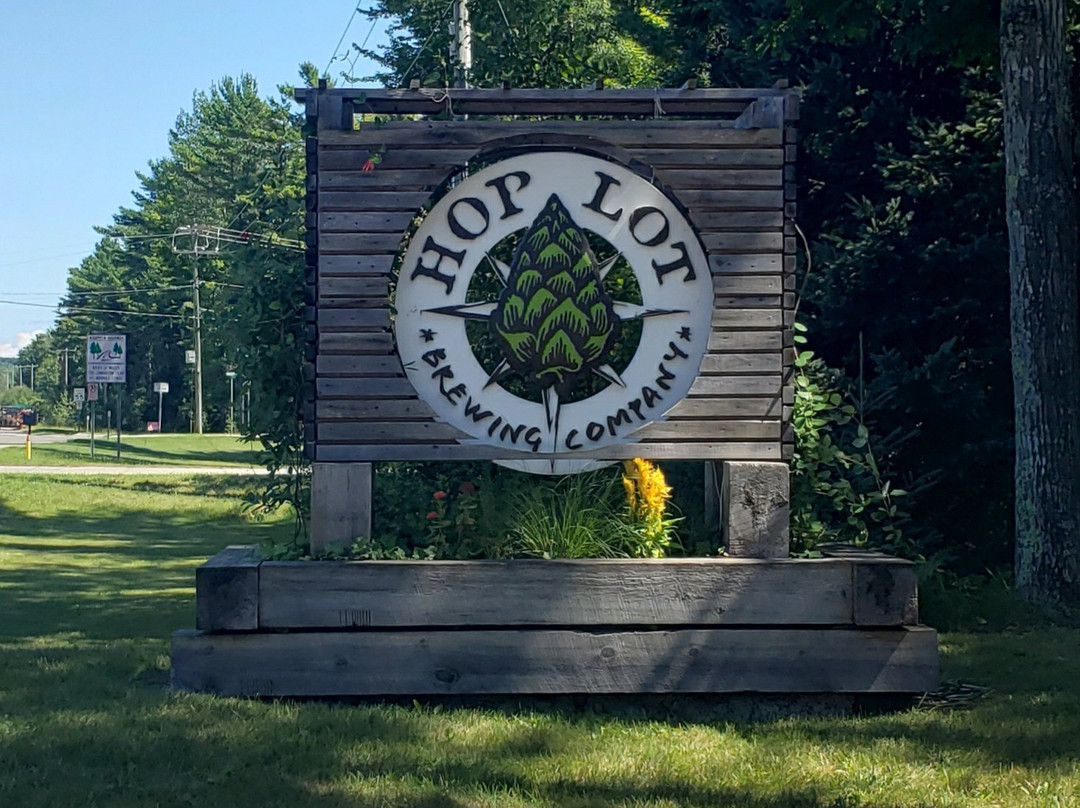 Hop Lot Brewing Company景点图片
