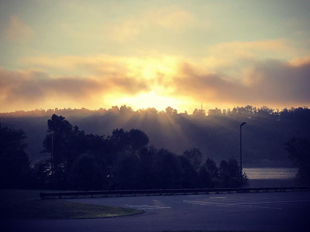 Rough River Dam Lodge主图