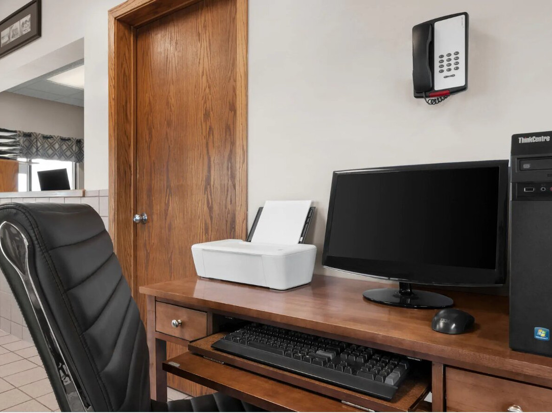 Super 8 by Wyndham Clear Lake主图