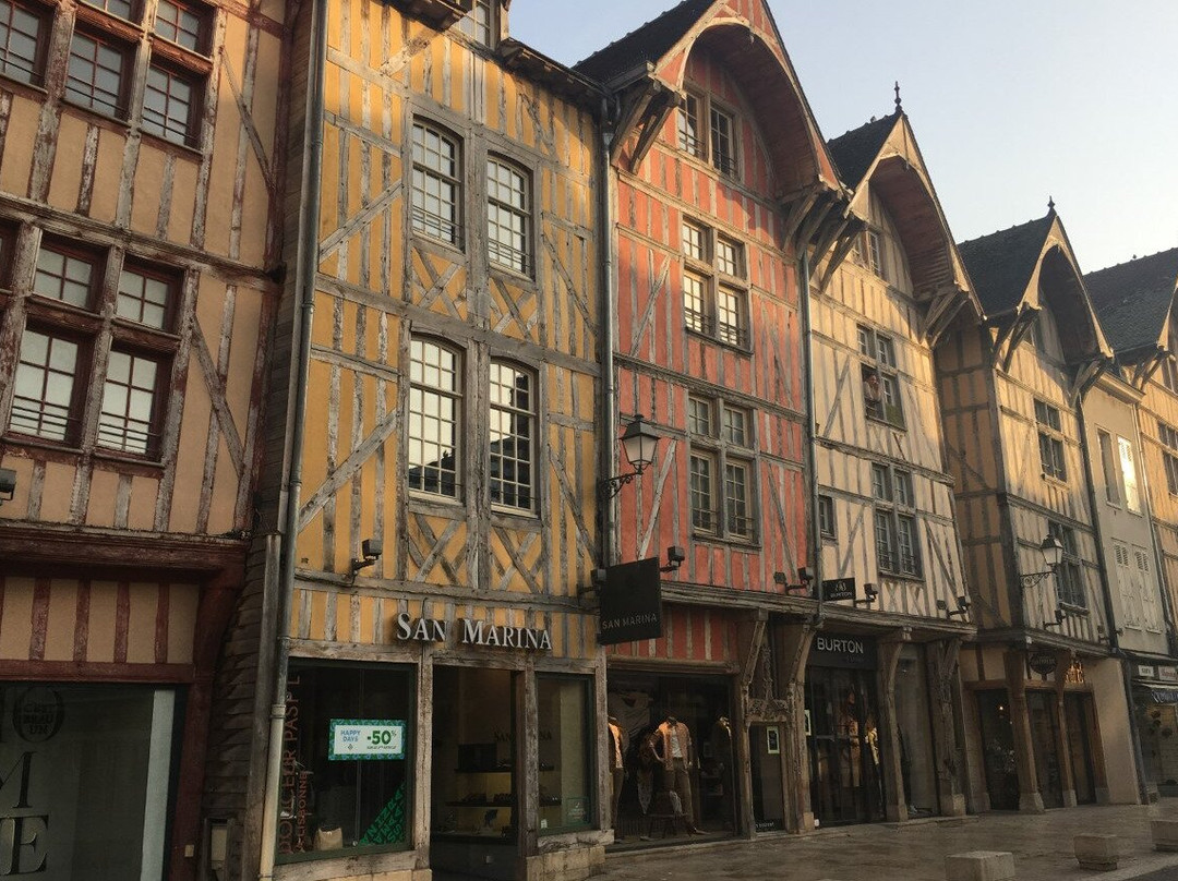 Troyes petits Tours景点图片