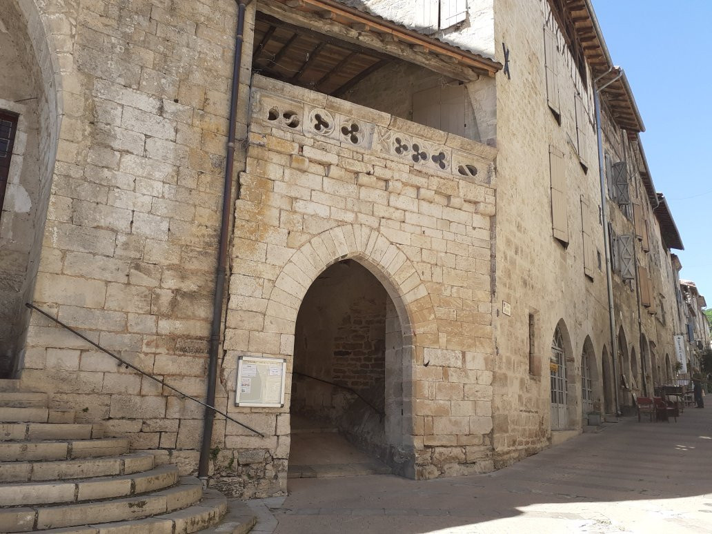 Office de Tourisme Caylus-Caylus必去景点