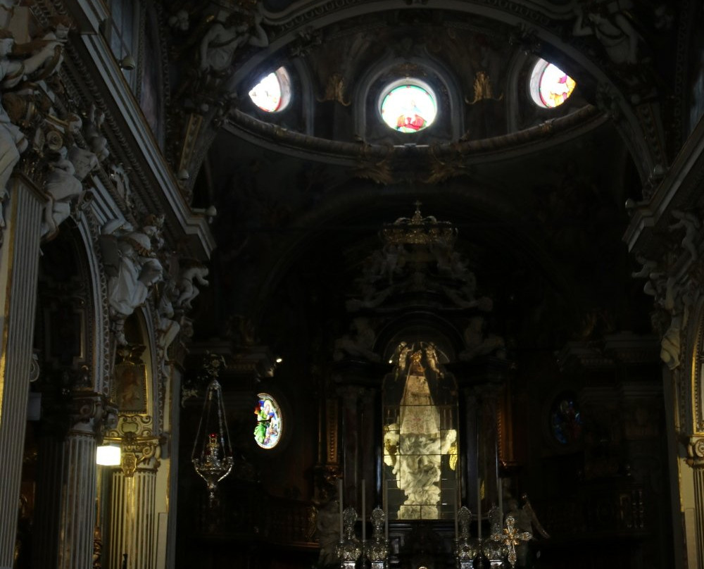 Santuario di Santa Maria del Monte景点图片