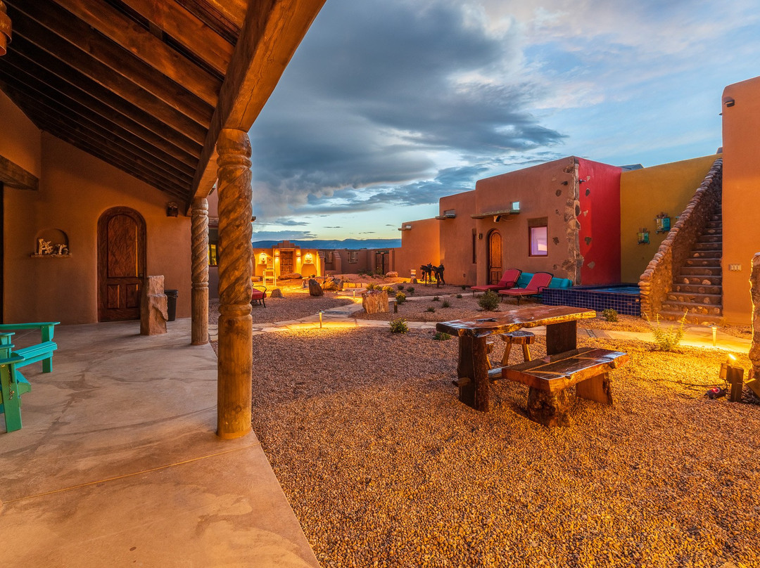 The Grand Hacienda Luxury Inn with Gourmet Breakfast主图
