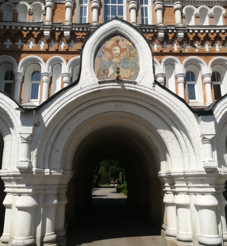 Monastery of the Holy Trinity St. Sergius Maritime Men's Deserts景点图片
