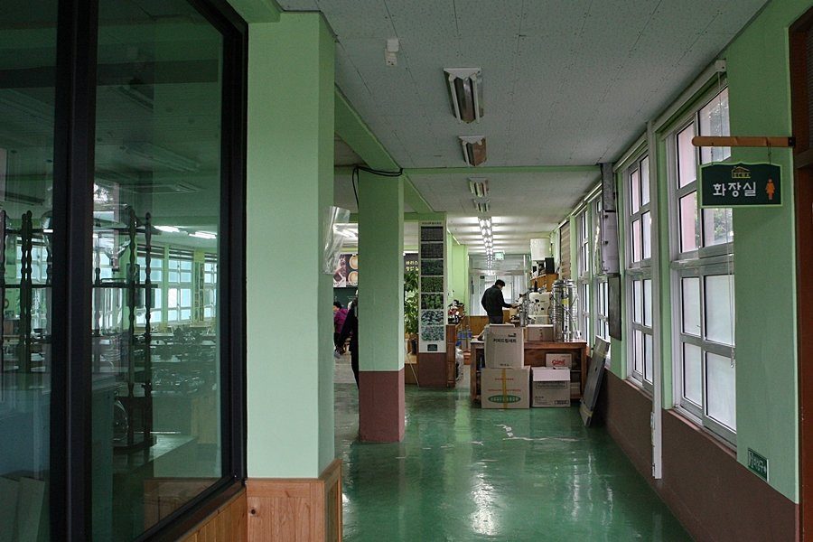 Goheung Coffee Sagwan Hakgyo-高兴郡必去景点