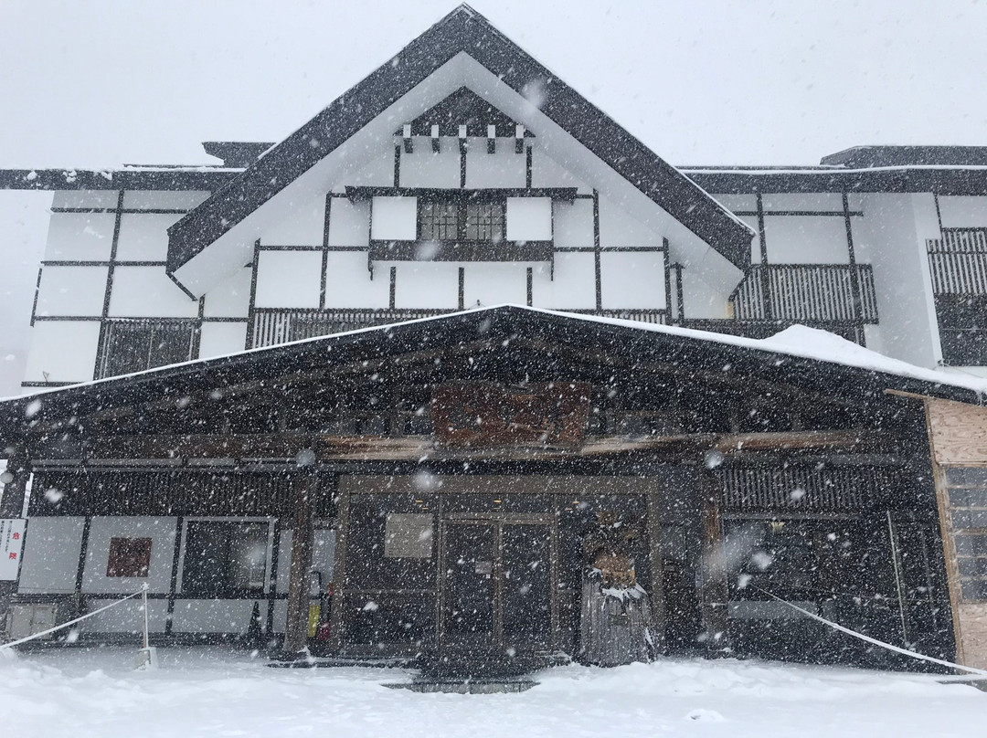 酸汤温泉旅馆主图