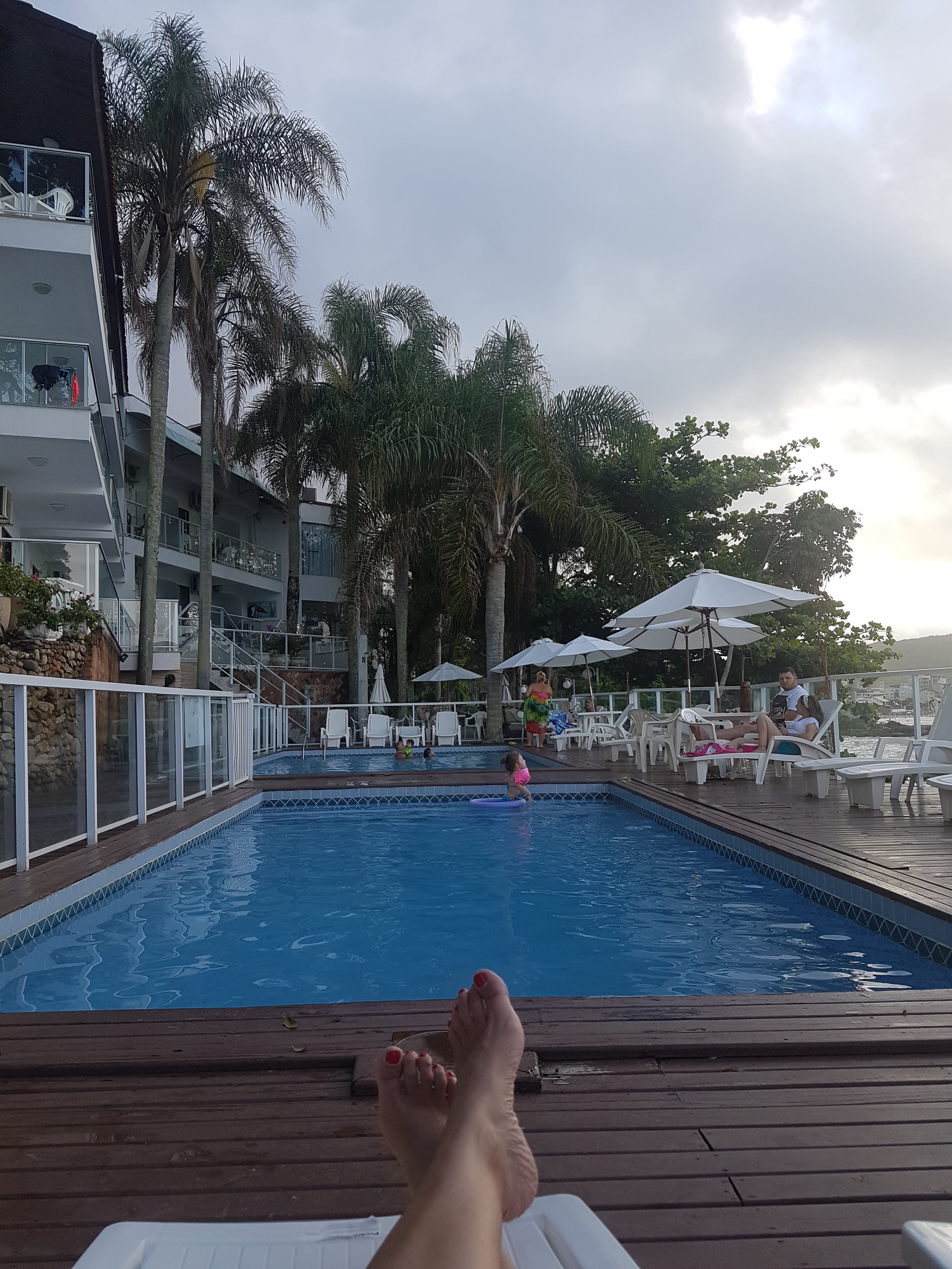 Bombinhas Tourist Apart Hotel-泳池