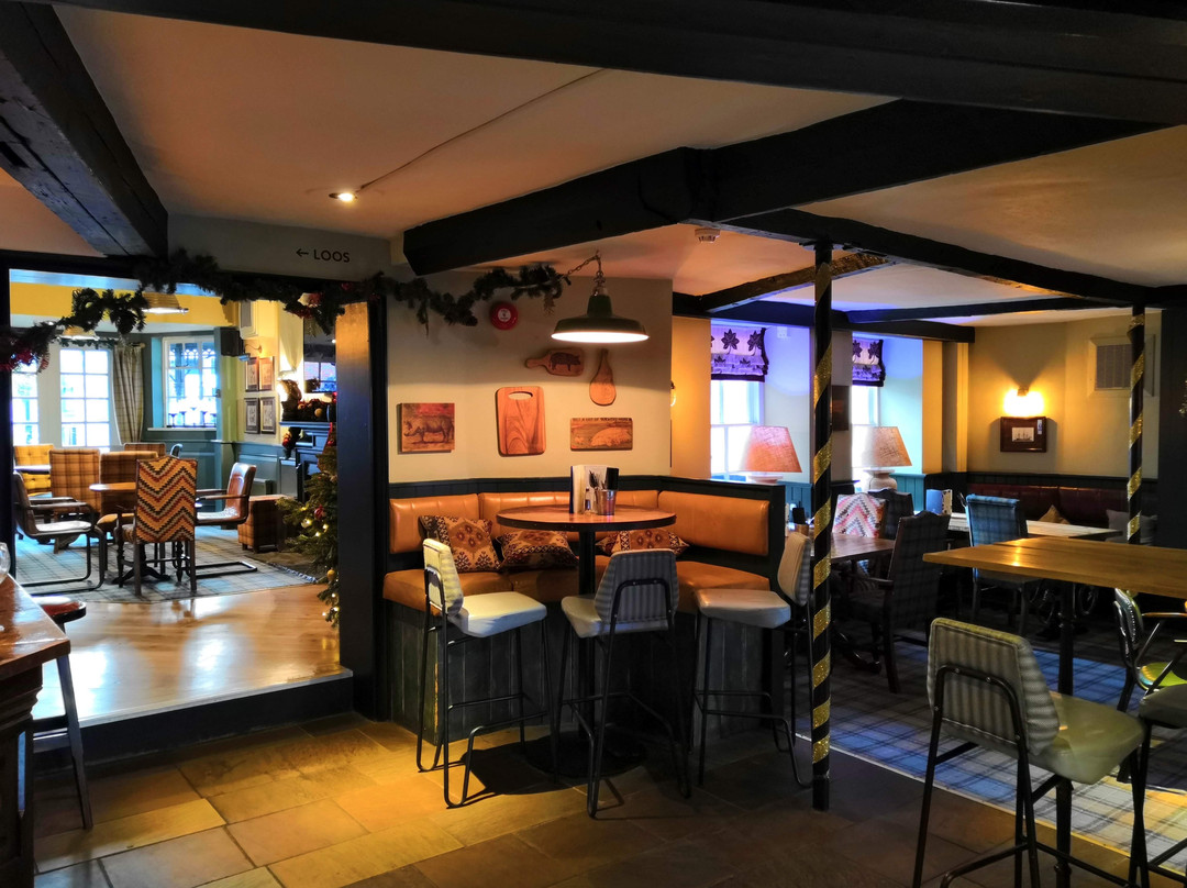 The Angel & Blue Pig Hotel主图