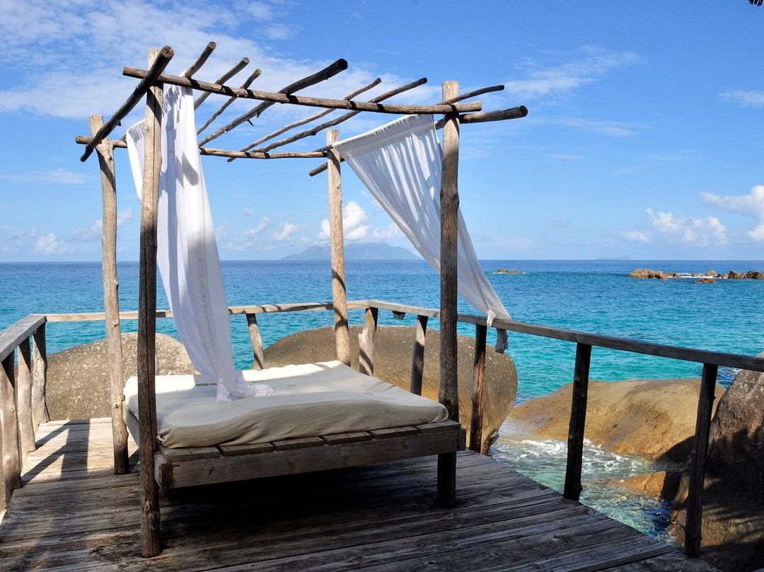 布里斯酒店主图