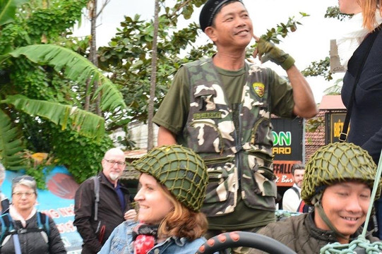 Trebee Adventure Jeep Tour-会安必去景点