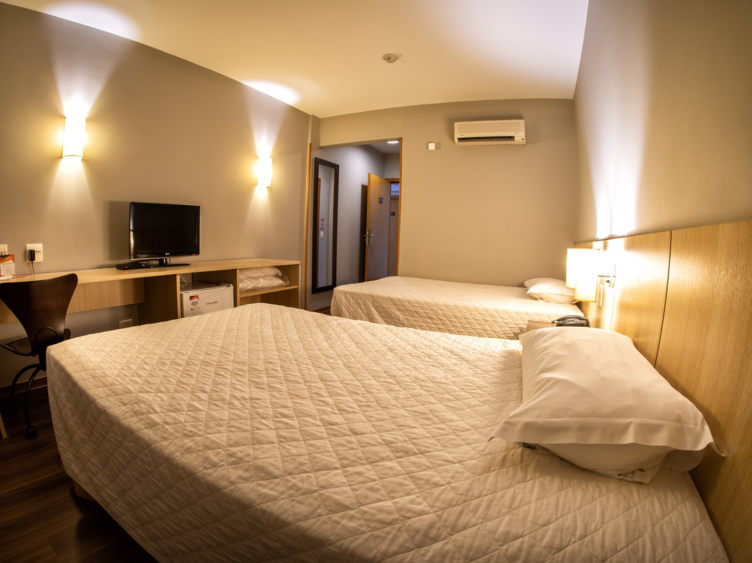 Hotel Campo Largo Express主图