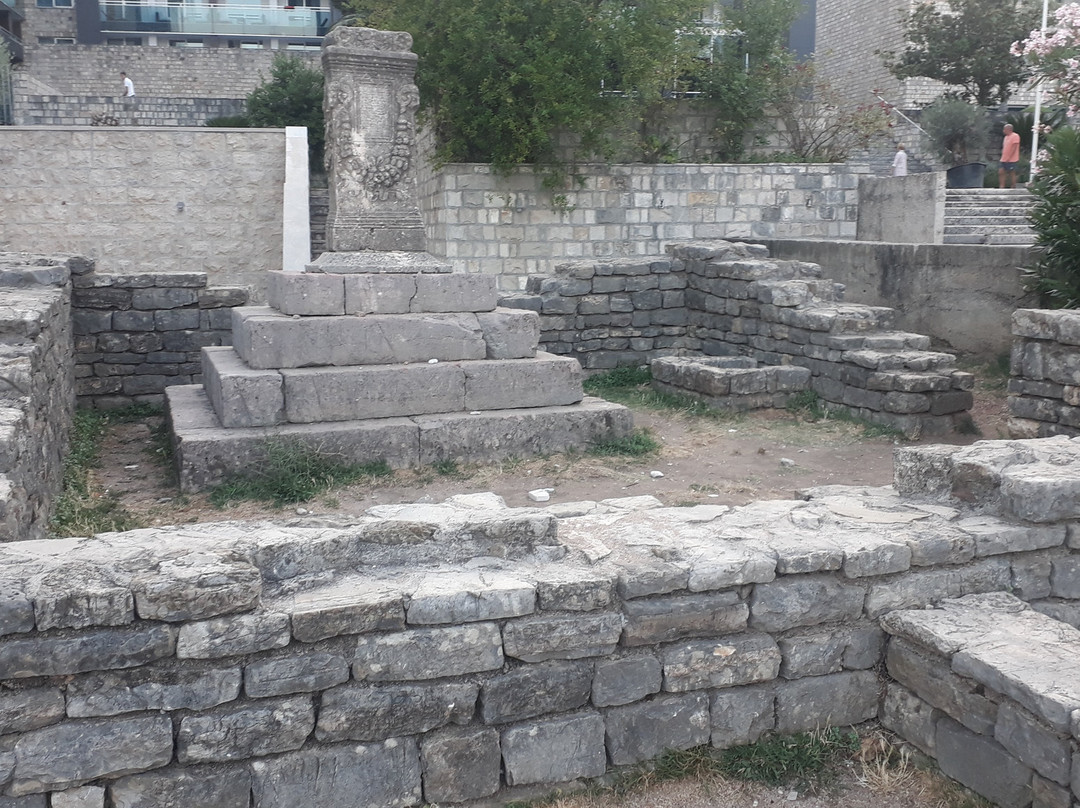 Ruins of Roman-Era Necropolis景点图片
