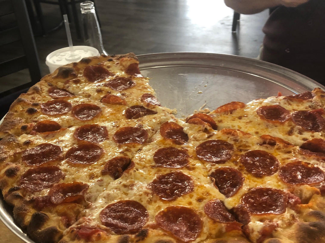 Mathis餐馆和美食-Van's Brick Oven Pizza