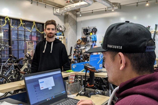 Reckless Shipyards eBikes, Skis & More-北温哥华必去景点