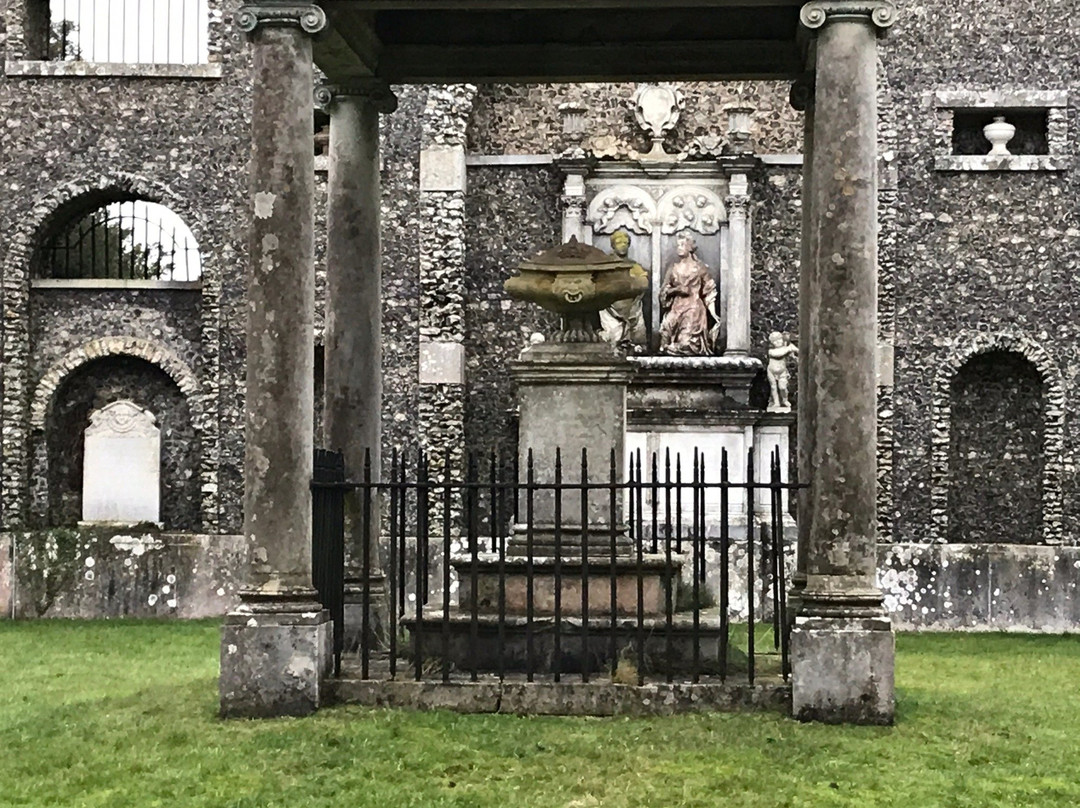 The Dashwood Mausoleum-Ibstone必去景点