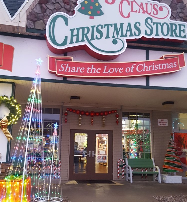 Santa Claus Christmas Store景点图片