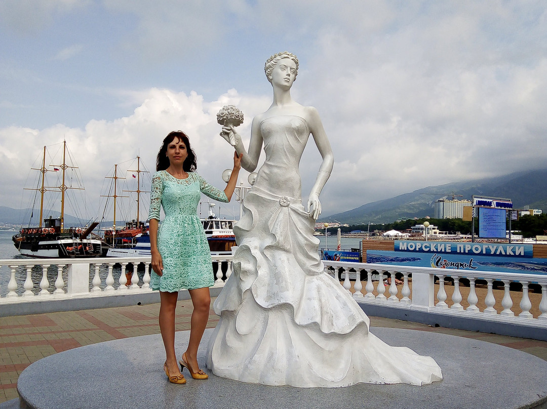 White Bride Sculpture-Gelendzhik必去景点