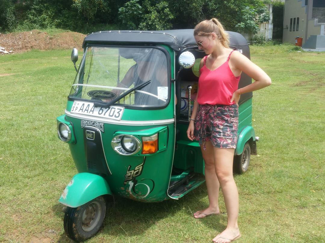 Tango scooter & tuk tuk rental-唐卡拉必去景点