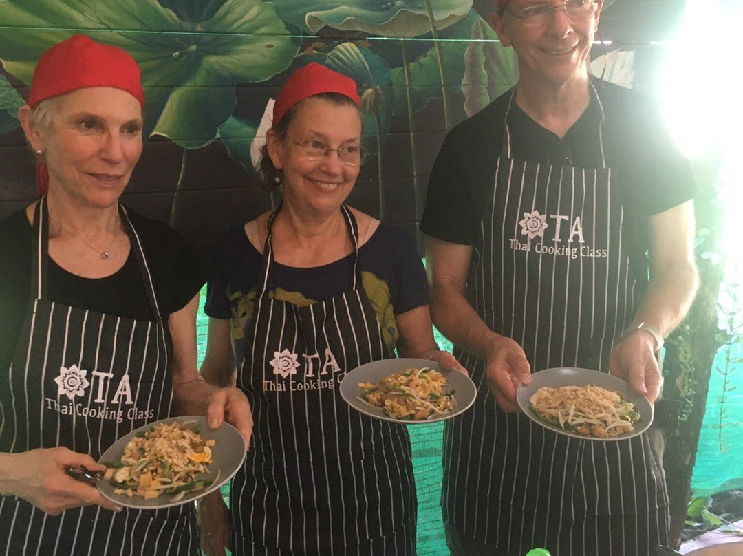 Ta Thai Cooking Class景点图片