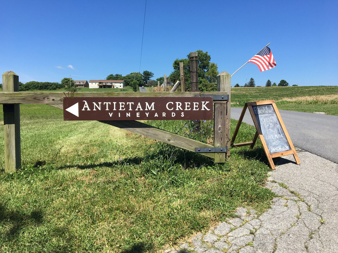 Antietam Creek Vineyards景点图片