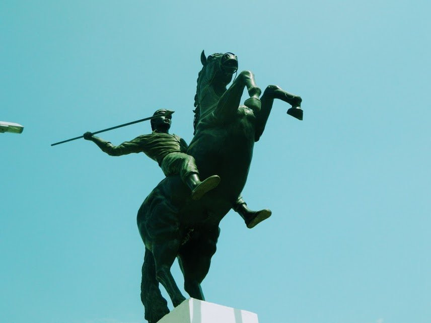 Estatuas de Miguel de Cervantes y El Quijote-梅利利亚必去景点