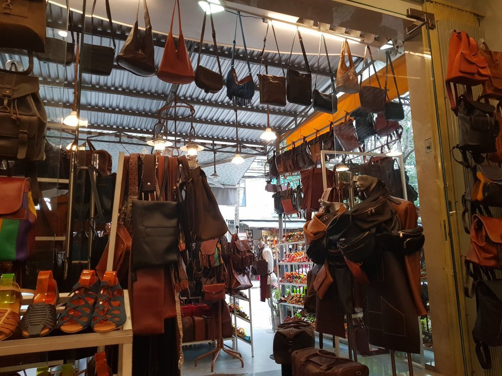 Tonic Shoes Shop-会安必去景点