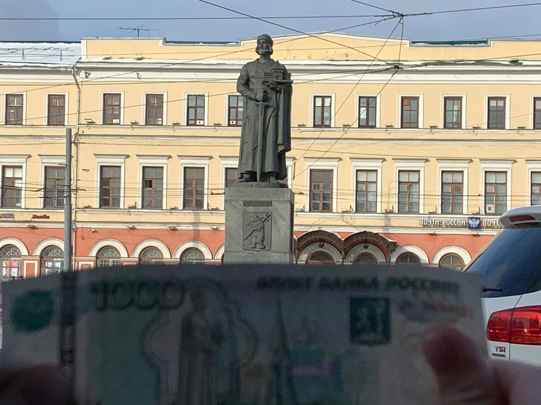 Monument of Yaroslav the Wise (Mudry)景点图片