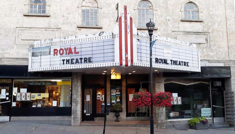 Royal Theatre Thousand Islands-加纳诺克必去景点