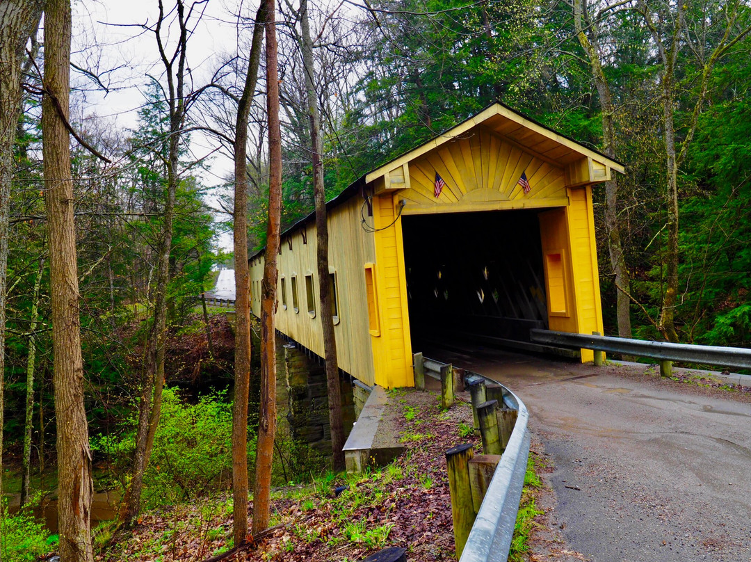 Mesopotamia旅游景点-Windsor Mills Covered Bridge