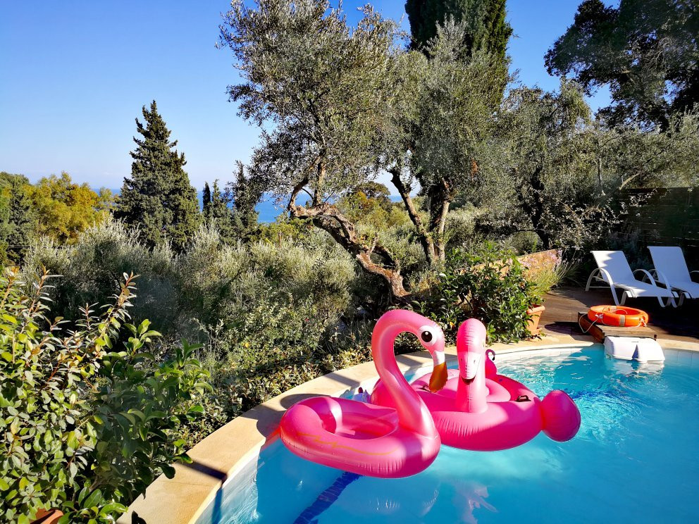 Chris & Jo Villas主图