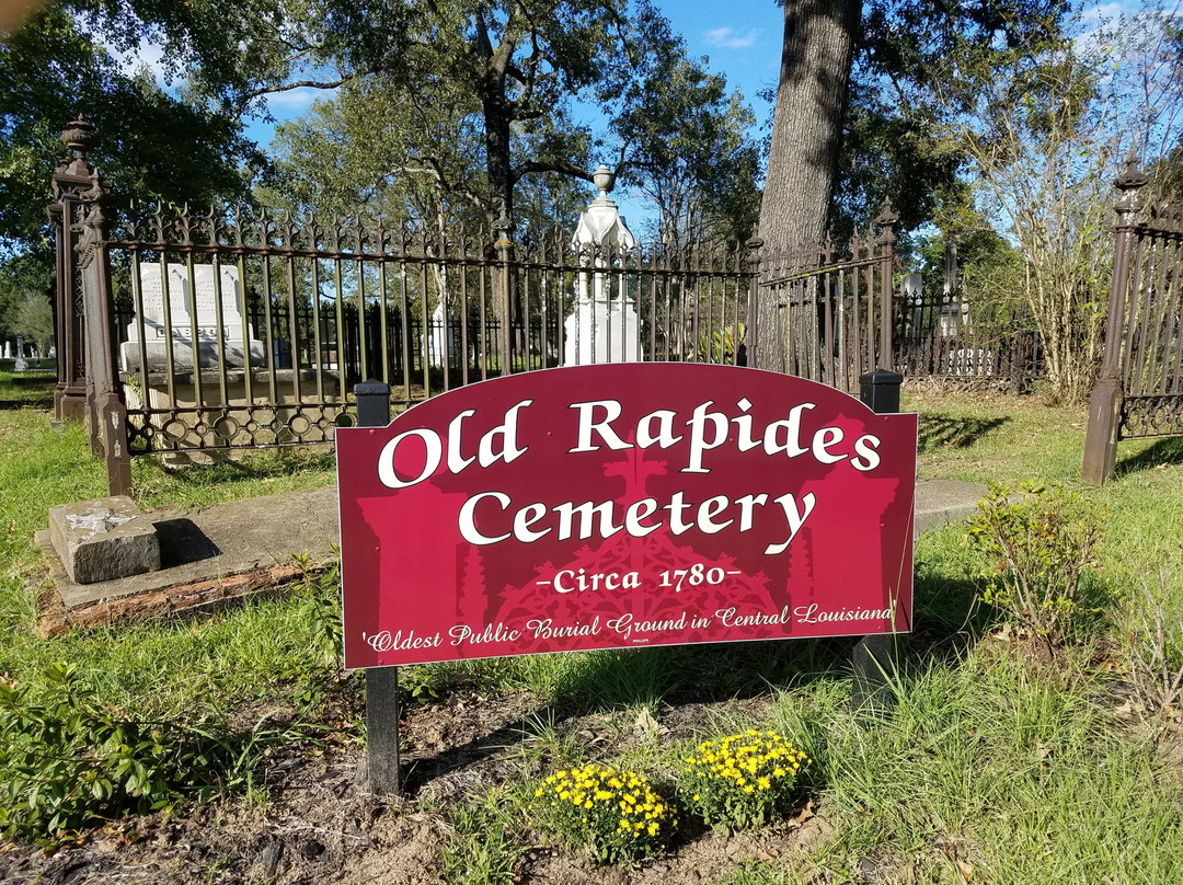 Old Rapides Cemetary景点图片