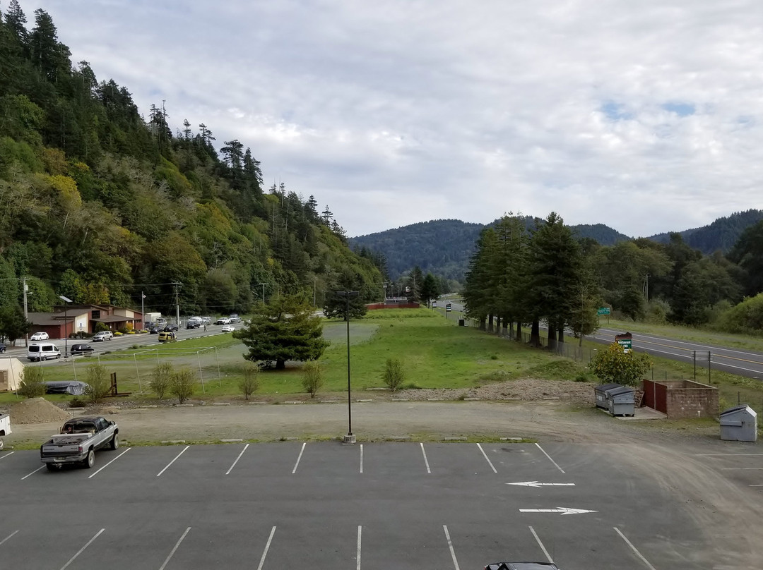 克拉马斯红木国家公园假日智选快捷酒店主图