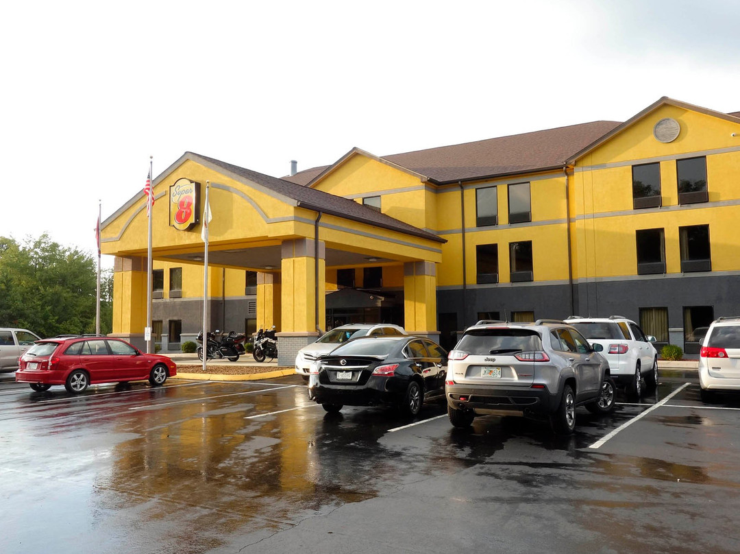 Super 8 by Wyndham Crossville TN主图